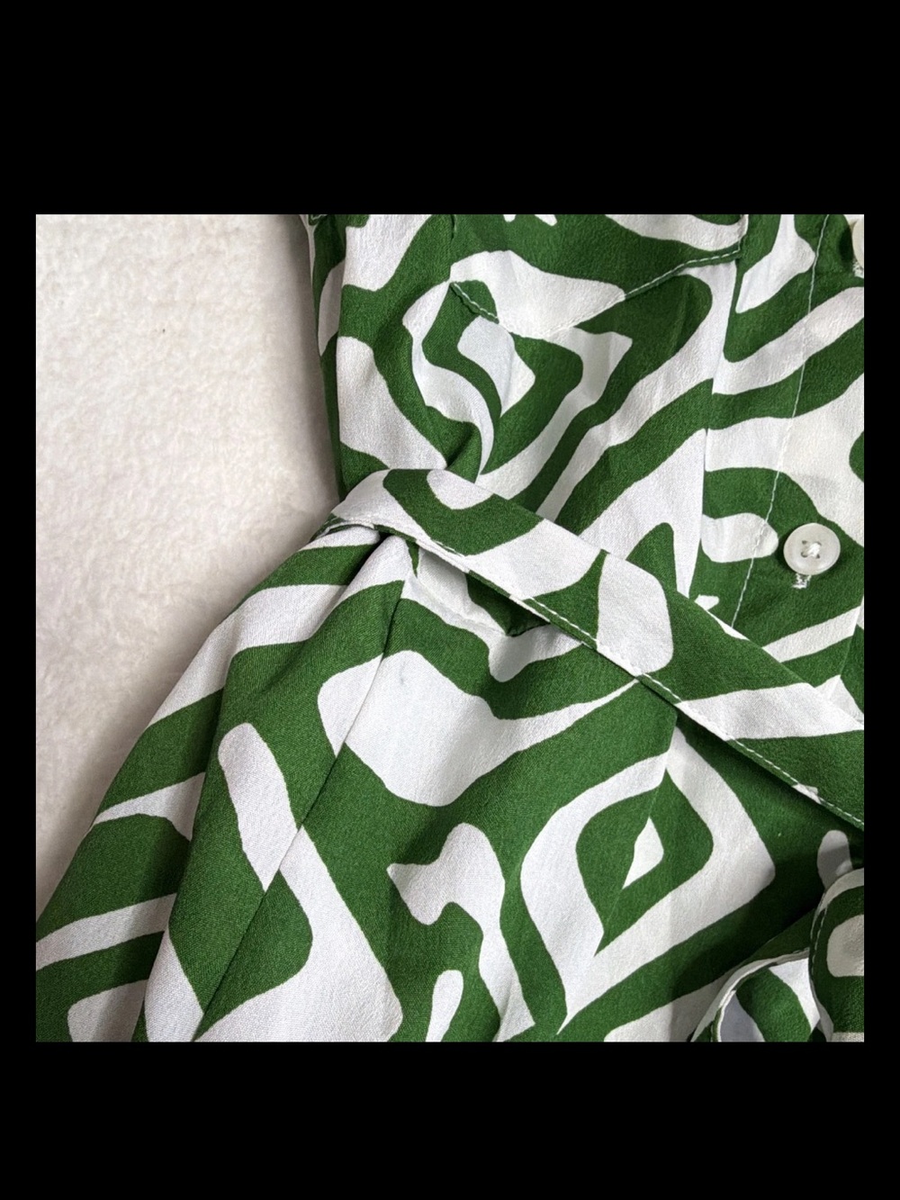 LIVE 4TRUTH Green White Geometric Maxi Shirt Dress Belted Long Sleeve Size Small - Picture 3 of 6